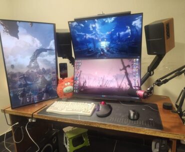 mini pc with oculink rtx 3060 mounted behind the big monitor