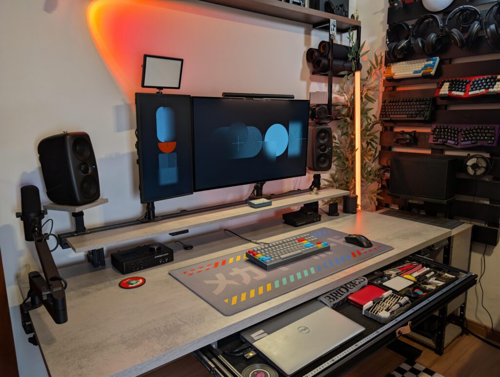 DYI "Corsair Platform 6" setup with hidden drawer