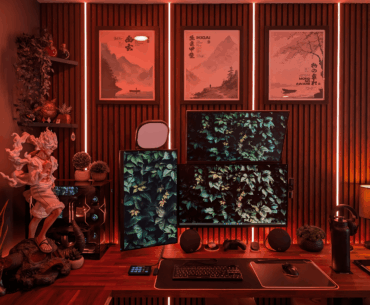 My battlestation is finally coming together...