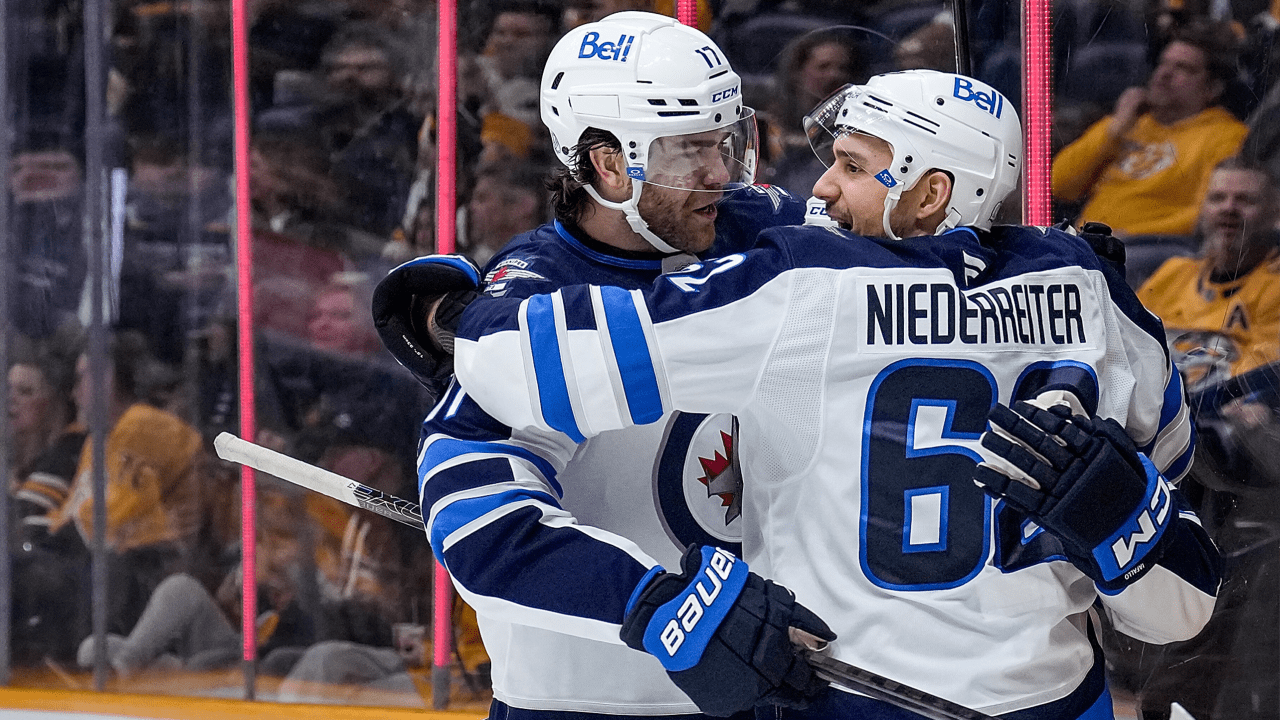 Niederreiter scores twice, Jets snap 4-game losing streak with win against Predators Niederreiter scores twice, Jets snap 4-game losing streak with win against Predators