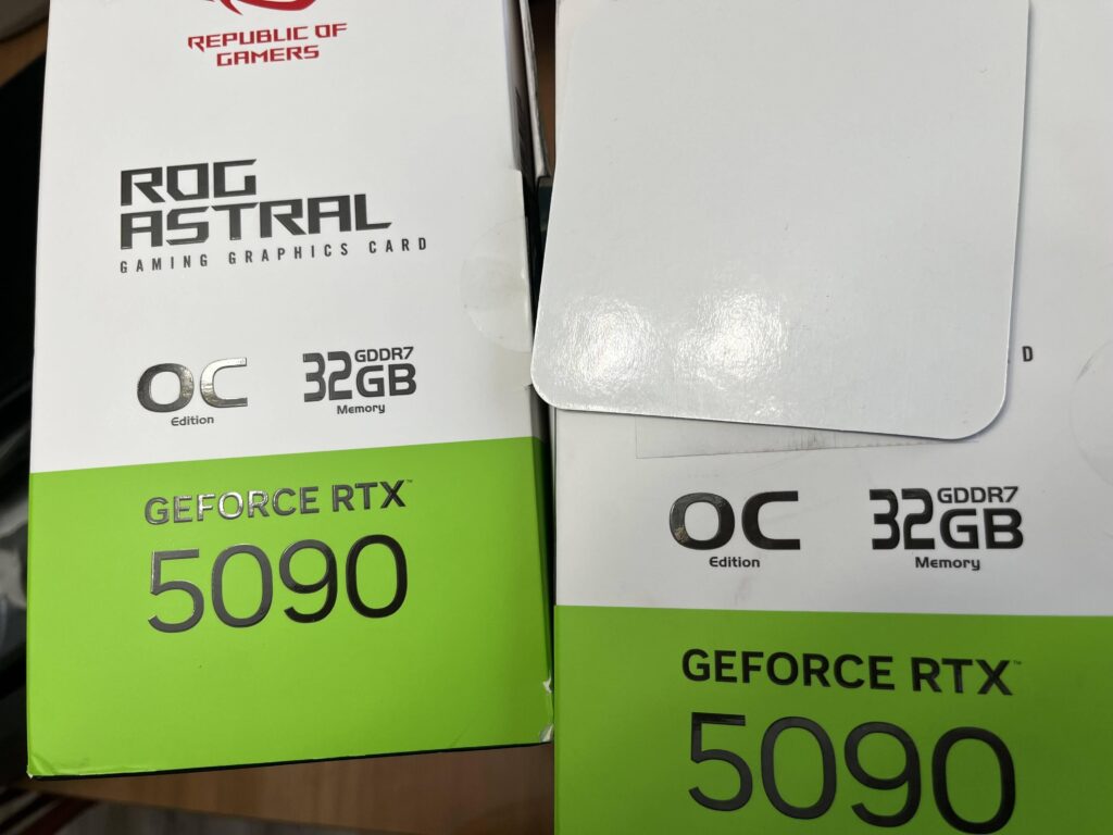 Open box showdown 5090 Astral vs 5090 Astral Open box showdown 5090 Astral vs 5090 Astral