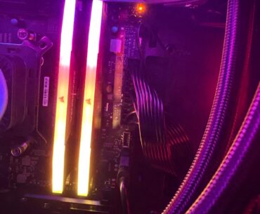 Asus B650-e motherboard yellow light