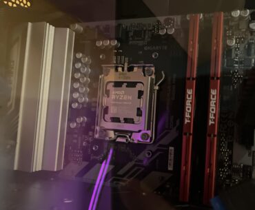 Got a ryzen 7 7800X3D from my mom this Christmas but cant use it cause i forgot the cpu cooler lol