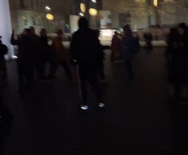 FalleN dancing in the streets of Budapest following FURIA locking in their spot in the playoffs of the major