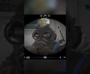 CS2 PRO TROLLS TEAMMATE😂