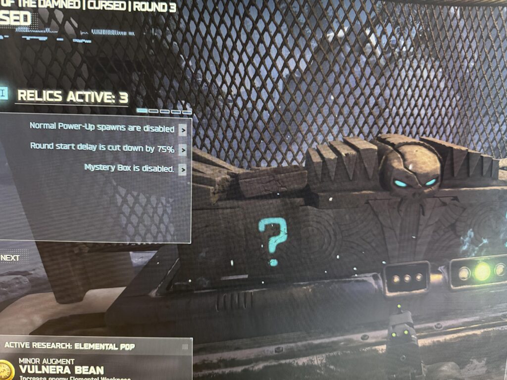 Mystery box in cursed mode with it disabled