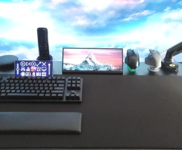 Finally dialed in my desk setup. Cleaner surface, less clutter.