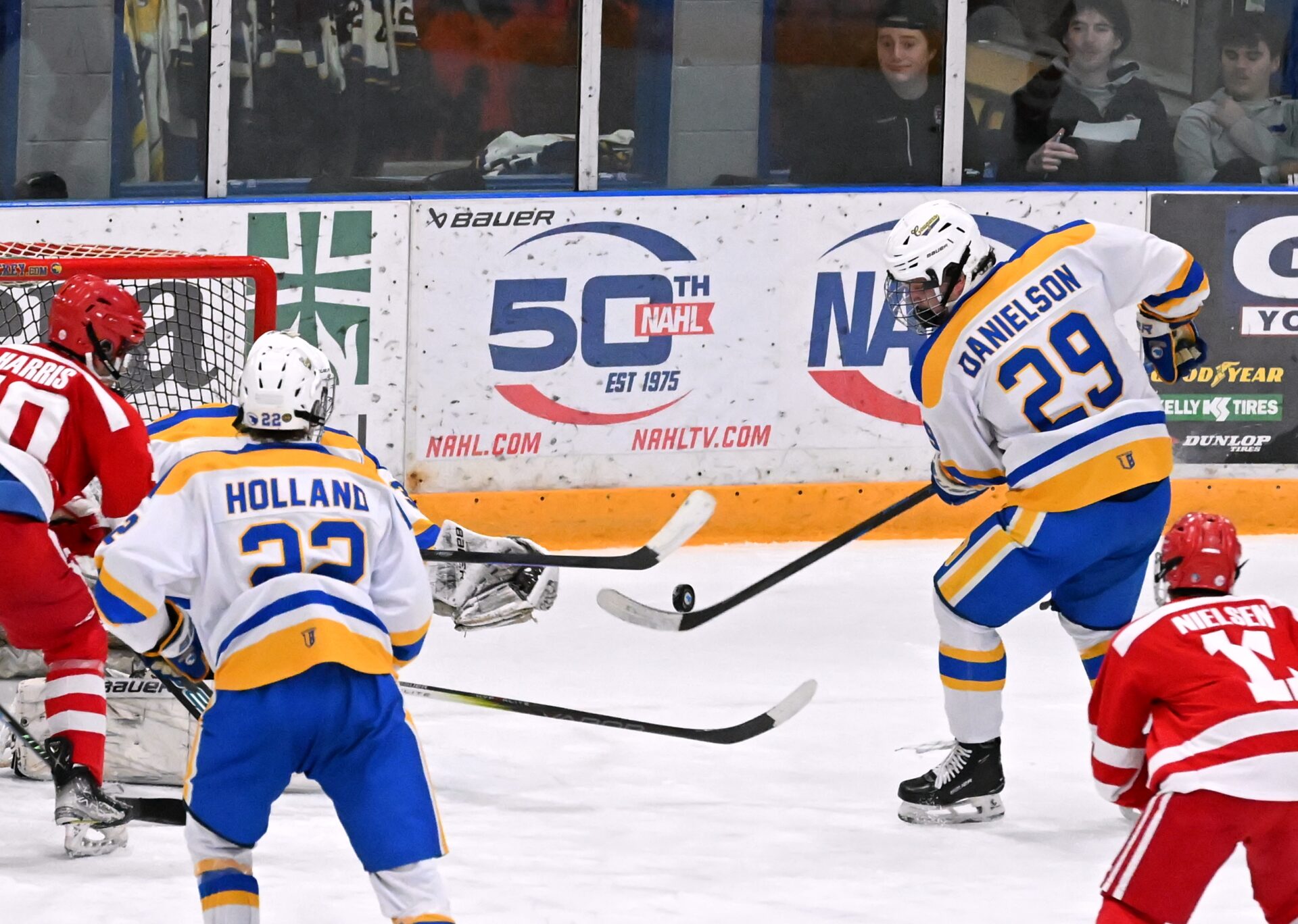 Aberdeen Cougars boys hockey splits pair of home games; Girls win one of three 1 COUGSBHOCK DANIELSON