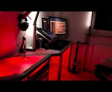 Building cyberpunk room - First episode focuses on the desk