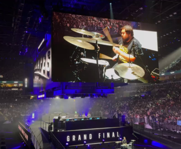 🔥 Major finalists entered arena to drums!

Are there any Faze fans here or does everyone think it’s EZ for Vitality?