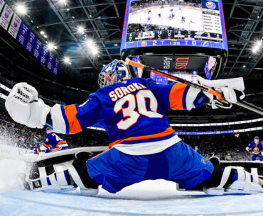 Sorokin, Islanders recover, defeat Lightning in shootout for 3rd straight win