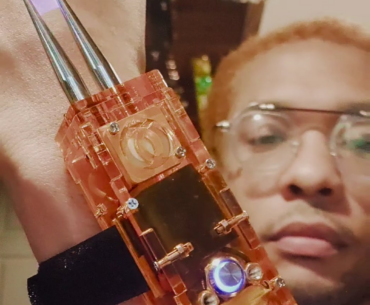 wrist mounted plasma lighter