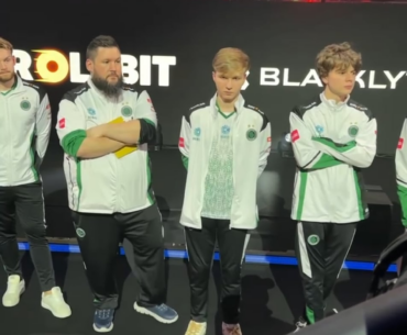 Donk passing by Falcons after the match