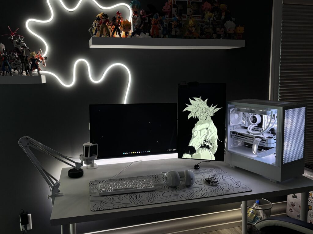 Any advice? I feel like my setup is kind of empty and just doesn’t really have the clean look some people have