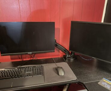 Tips on how to get monitors aligned? The only way I’m seeing is if my desk wasn’t against the wall where the right arm could go back. It’s a huanuo mount.