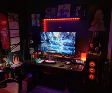 My cozy cluttered desk