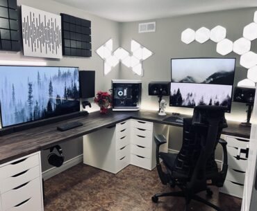 Season of RTX. When the battlestation gets more lights than the tree