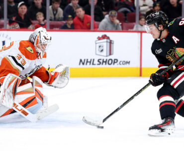 Bedard scores twice in 3rd, Blackhawks rally from 3 down to defeat Ducks