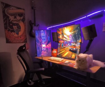 update* new desk  . any advice on taking good pictures in low lighting ?