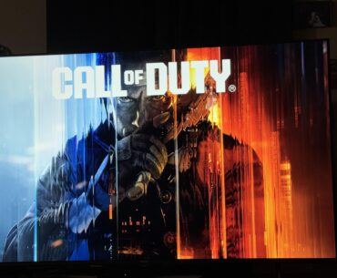 [COD] Game is stuck on this screen and I literally cannot do anything about it