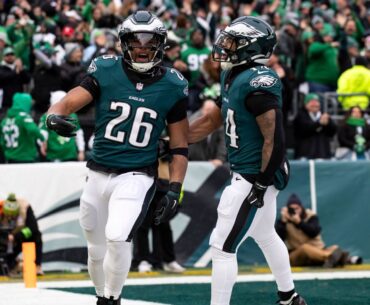Will Eagles clinch NFC East? Bears break through vs. Packers? How to bet the games, plus DFS picks