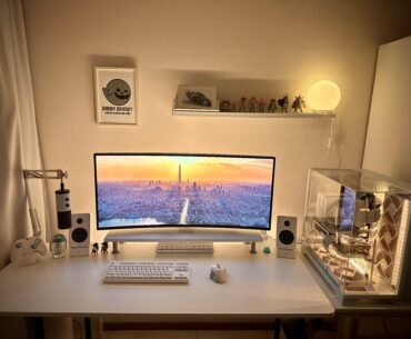 Need help with desk setup lighting & layout