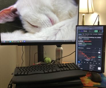 The shittiness continues, I added another monitor