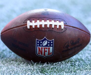 What NFL games are on today: Week 17 Saturday schedule, TV channels, live stream info, kick off times
