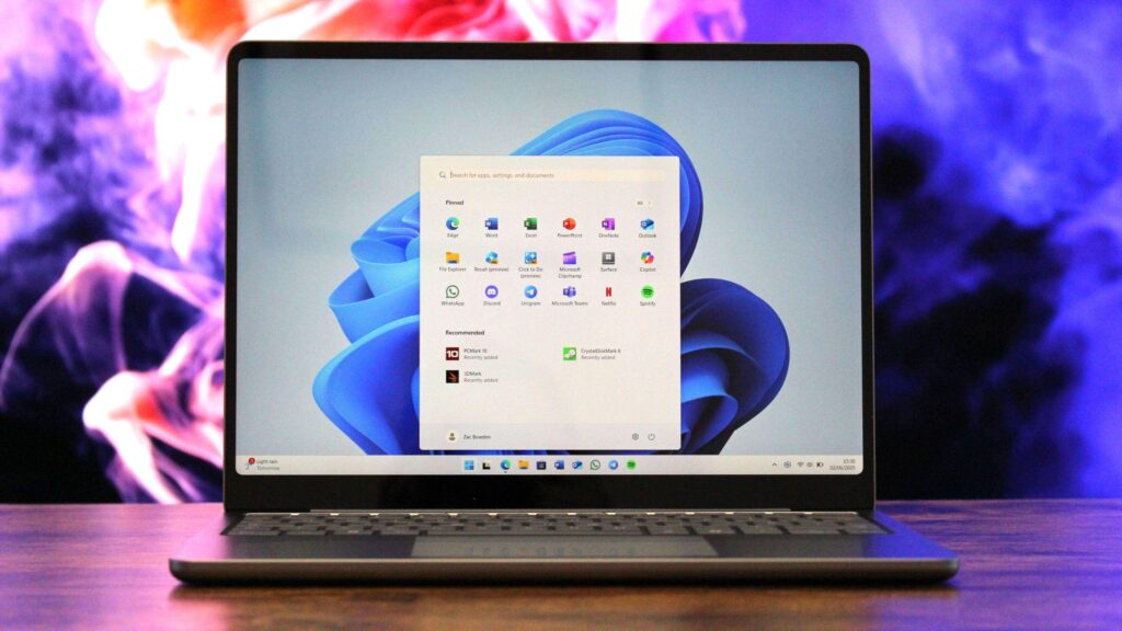 Windows 11’s 2025 meltdown: bugs, bad updates, and fed‑up users