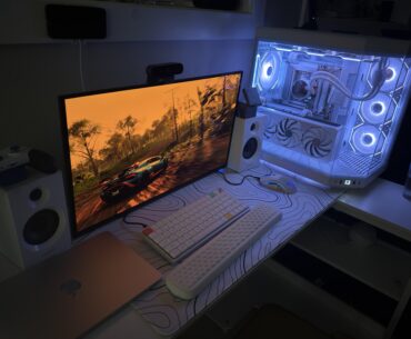 Here's my Battlestation :)