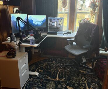Cozy home office and gaming space complete.