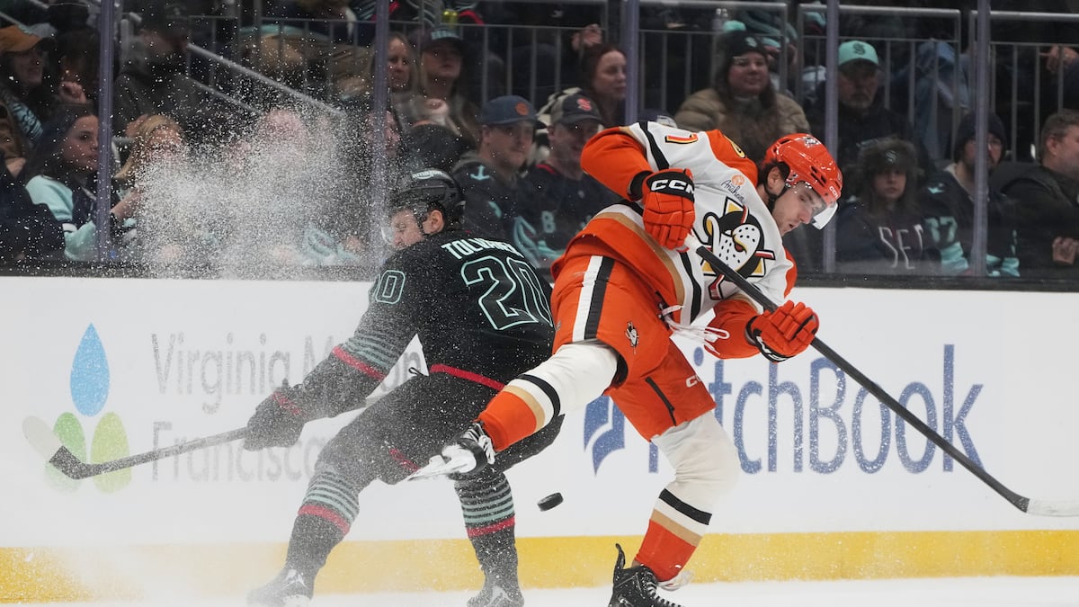 Ducks beat Kraken 4-2 for 6th straight victory following 9-game losing streak Ducks beat Kraken 4-2 for 6th straight victory following 9-game losing streak