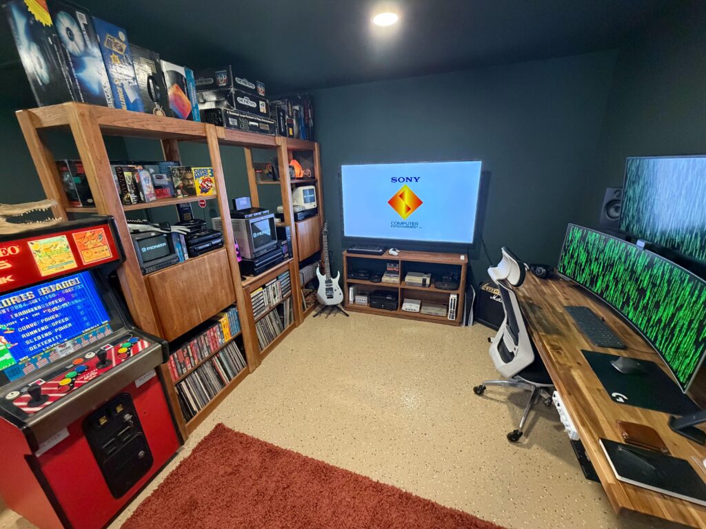 New garage reno, turned home office / man-cave New garage reno, turned home office / man-cave