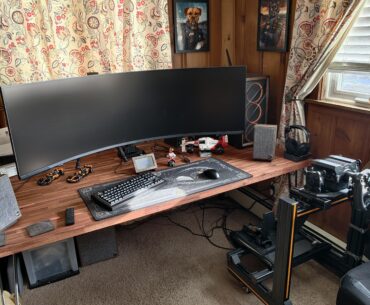 New year new desk.