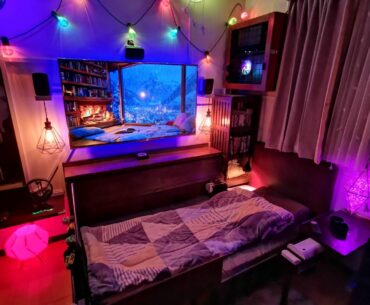 Sleep & gaming in abnormal homemade furnishings