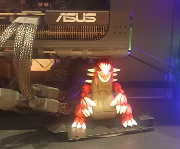 Any love for GPU-brackets? What do you use?