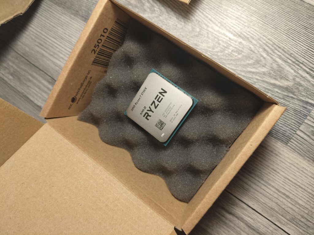 Is this the usual way tray versions of AM4 cpus are shipped? Or is it what Proshop does themselves?