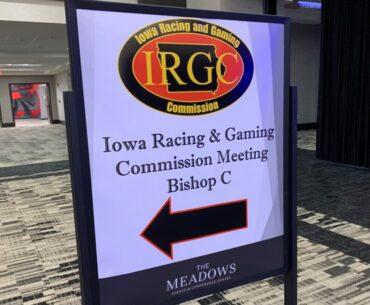 Iowa Racing and Gaming Administrator Reviews Year-End Numbers – Mix 107.3 KIOW