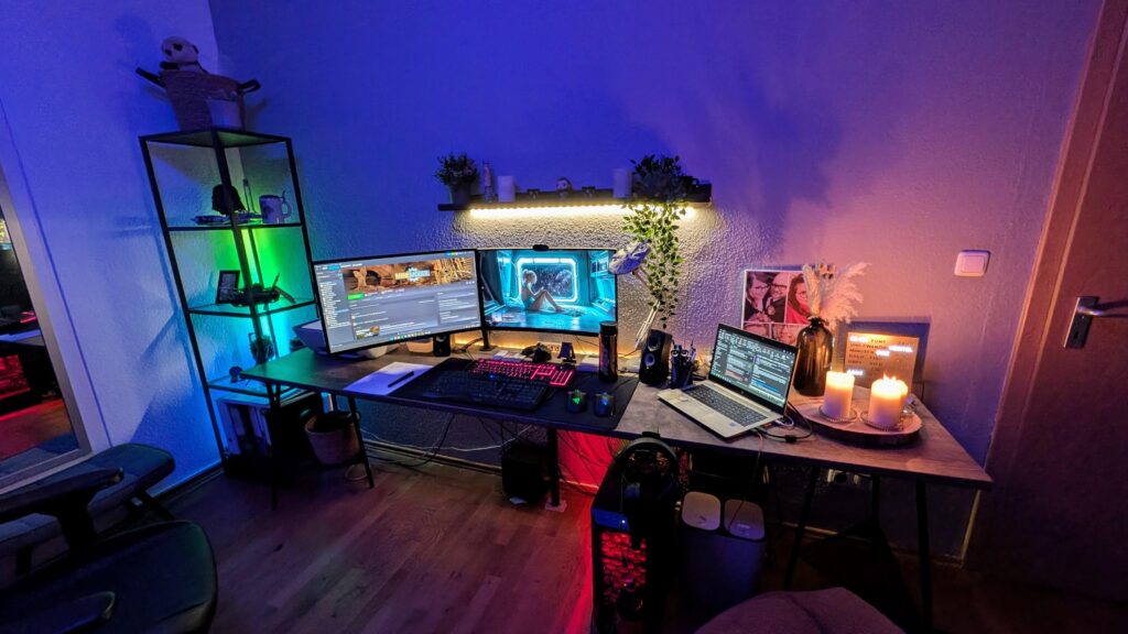 My average gaming- and workspace