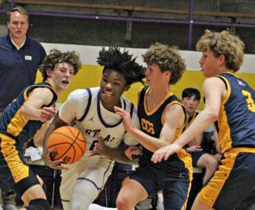 Flashes, Vikings drop district games; Gators stomp Florence