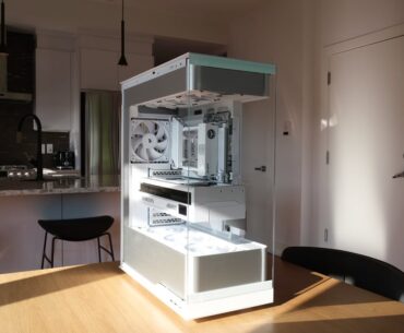 My CLEANEST watercooled build ever. No tubes, no cables, no RGB. What do you think?!