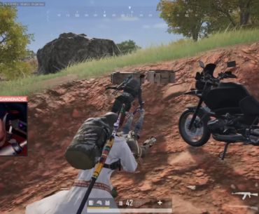 How can you move while you are in the inventory?