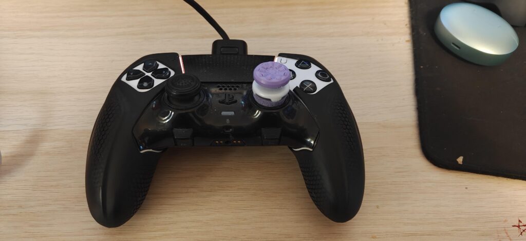 If you're in the market for a new controller for Warzone and you don't buy the Dual Sense Edge, you're wasting your money
