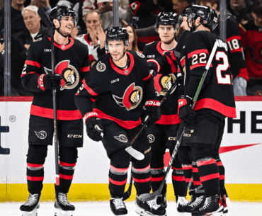 Senators get 2 quick goals in 1st, defeat Canucks to end 4-game skid