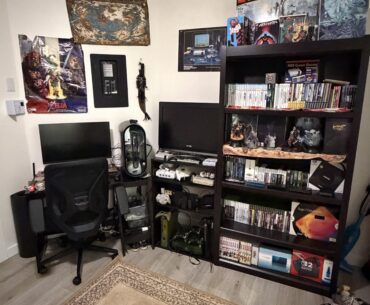 New apartment new gaming set up!