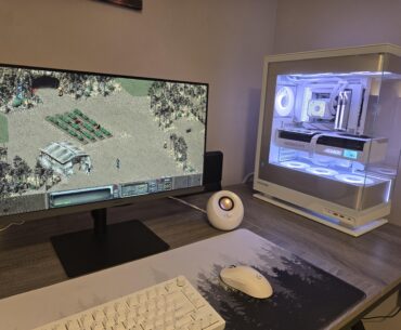 That's a high end pc you have, you must play some crazy games, me...