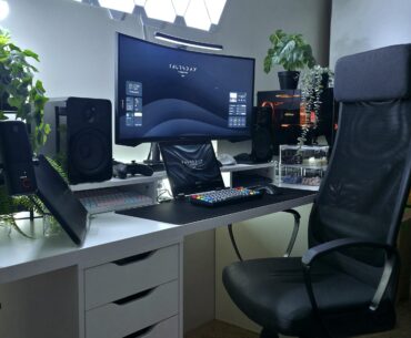 Reorganized the desk setup