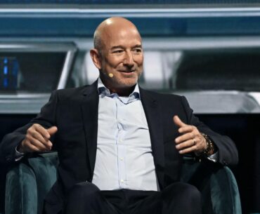 Jeff Bezos said the quiet part out loud — hopes that you'll give up your PC to rent one from the cloud