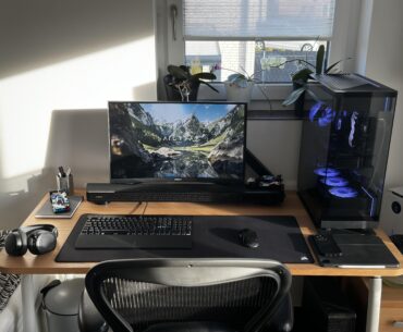 Single Monitor Gaming and CAD Battlestation