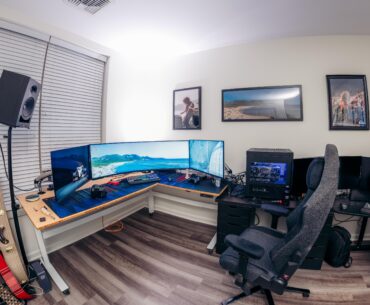 Finally took a photo of the battlestation in my new place